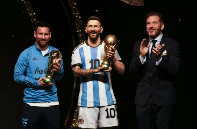 Messimu odhalili sochu v sídle CONMEBOL, pridal sa k legendám Pelému a Maradonovi