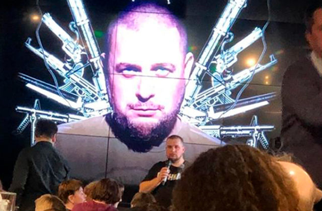 Ruské úrady zverejnili krátke video ženy, ktorú zadržali v súvislosti s atentátom na prokremeľského blogera