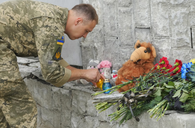 Počas vojny na Ukrajine bolo podľa údajov UNICEF zabitých viac než päťsto detí, skutočné číslo je však zrejme vyššie