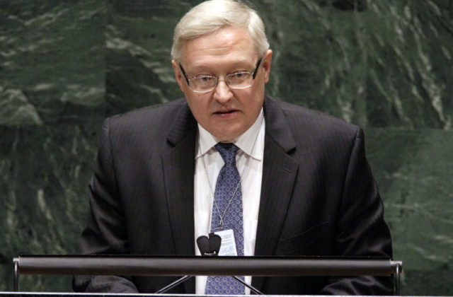 Moskva by bola podľa Rjabkova ochotná rokovať o výmene zadržaného novinára, ktorý je obvinený zo špionáže