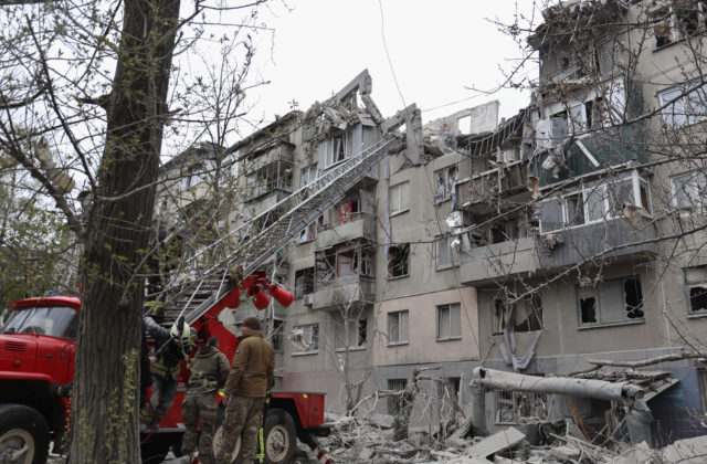 Raketový útok Ruska na ukrajinský Sloviansk si vyžiadaval už 11 mŕtvych