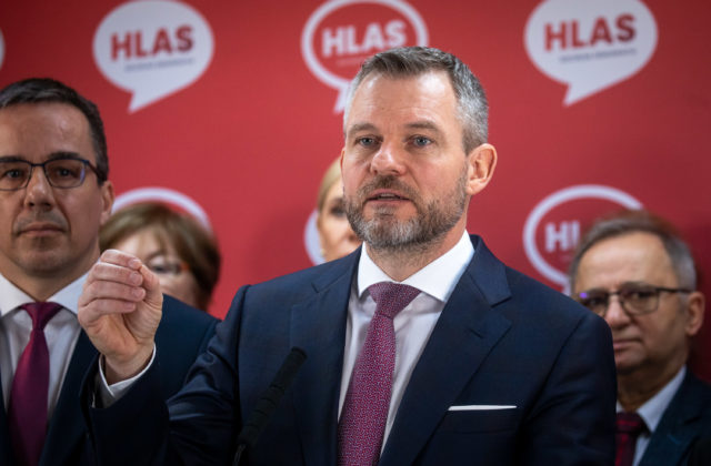 Fico a Matovič sa v urážaní politikov podobajú ako vajce vajcu, skritizoval Pellegrini (video)