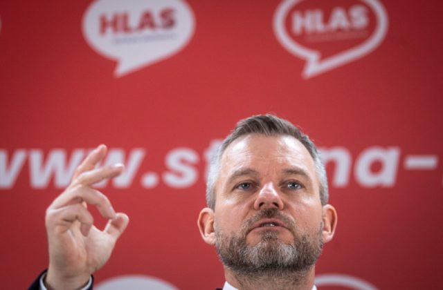 Odvolanie ministra Šimka je podľa Pellegriniho neprijateľné, časť štátu vraj riadi polícia a Hamran (video)