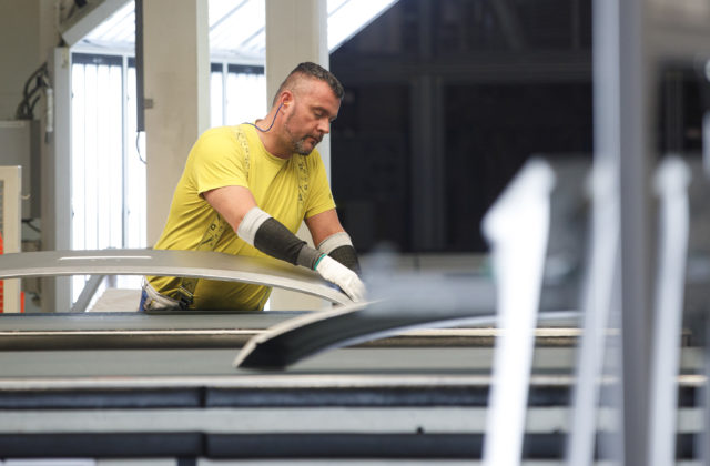 Zamestnanosť v EÚ dosiahla rekordnú úroveň, druhá najnižšia bola v Grécku