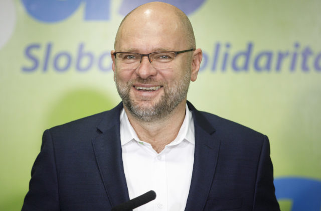 Skončila sa éra najnerozhodnejšieho premiéra v dejinách Slovenska, reagoval Sulík na Hegerov odchod