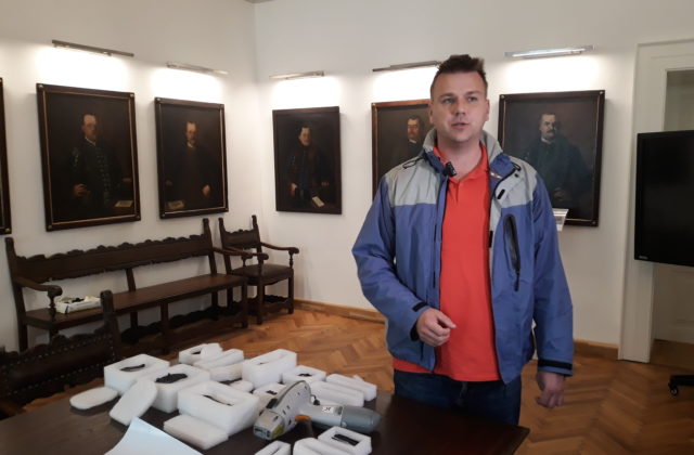 Archeológom sa podaril unikátny nález starý 2500 rokov, kopije pochádzajú z doby železnej (video+foto)