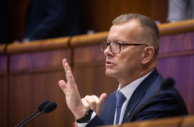 Hnutie Sme rodina povedie do predčasných volieb z prvého miesta kandidátky Boris Kollár