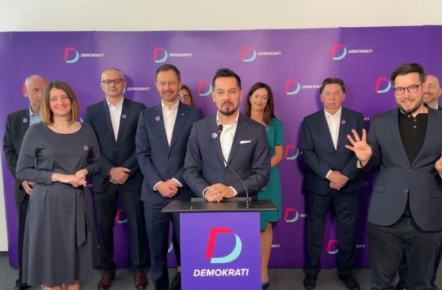 Heger odmieta „atómovky“, situáciu prirovnal k Ficovi v roku 2020 (video)