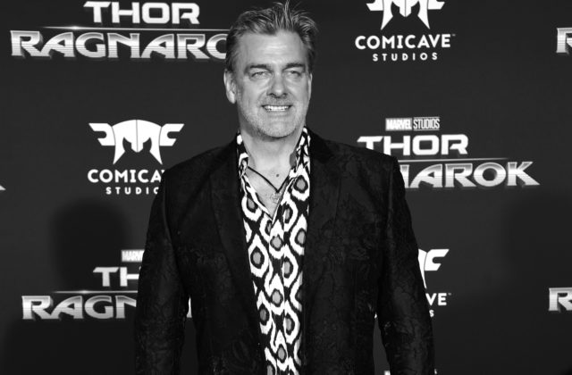 Zomrel Ray Stevenson, zahral si vo Vikingoch aj filmoch o Thorovi