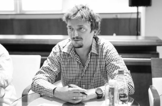 Zomrel herec Daniel Heriban známy zo seriálu Horná Dolná, mal iba 43 rokov