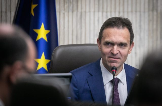 Detailne pripraviť návrh rozpočtu do konca augusta je extrémne náročná úloha, tvrdí premiér Ódor