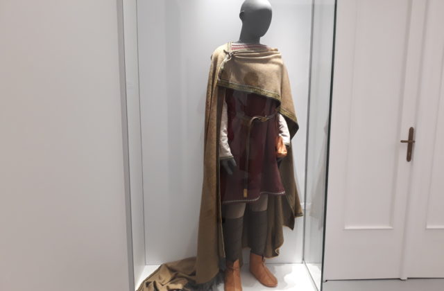 Podtatranské múzeum otvorilo dlho očakávanú expozíciu Knieža z Popradu a jeho hrobka, zaberá päť miestností (video+foto)