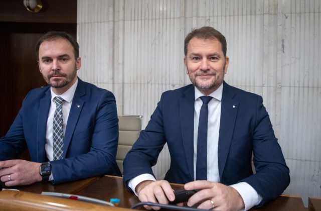 OĽaNO sa nemieni zúčastňovať Ficových politických tančekov, ide vraj o pokus dostať políciu naspäť pod mafiu