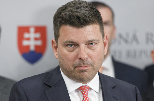 Moje srdce aj naďalej bije pre Sme rodina, napísal Borguľa k svojej budúcnosti