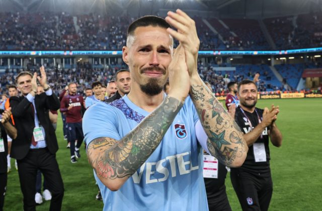 Hamšík sa rozlúčil s Trabzonsporom gólom, po zápase neudržal slzy (video+foto)