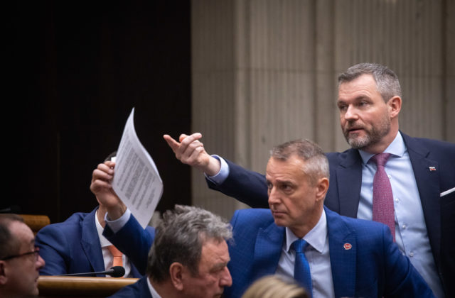 Miliardy z eurofondov ešte možno zachrániť. Raši predstavil možnosti, ktoré by Slovensku pomohli najviac (video)