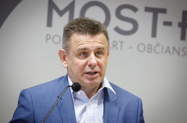 Most-Híd vníma Orbánove výroky ako zasahovanie do septembrových volieb s cieľom pomôcť strane Aliancia (video)