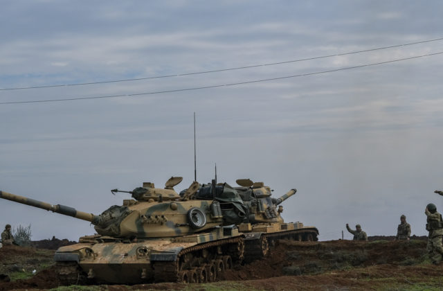 Dánsko a Nórsko dodajú Ukrajine vyše 10-tisíc kusov delostreleckej munície aj stovky granátov