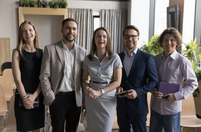 Generácia Z. Je ich menej, ale na trhu práce zostávajú nevyužití