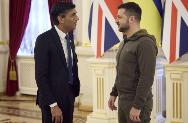 Británia podporí ukrajinskú kybernetickú obranu vo výške viac ako 15 miliónov libier