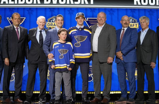Dvorský je piaty najvyššie draftovaný Slovák v histórii, o NHL sníval od piatich rokov (video+foto)