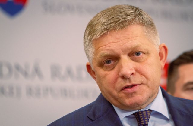 Prognóza politológa hovorí, že Ficovi odchádza vďačný terč, ale určite si nájde ďalšie