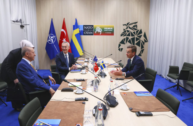 Jednotu NATO testujú viaceré výzvy, na summite vo Vilniuse rozhodnú aj o Ukrajine a Švédsku