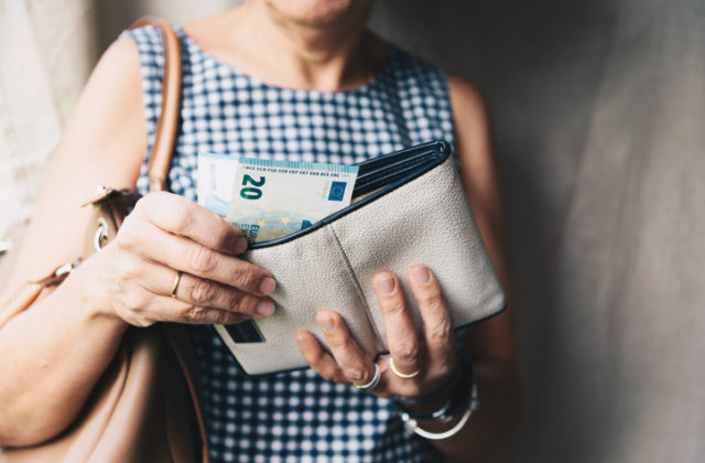 Žena poslala podvodníkovi viac ako 42-tisíc eur, uverila legende o lekárovi z Jemenu