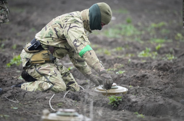 Päť krajín NATO chce opäť používať protipechotné míny. Od konvencie odstupujú pre obavy z Ruska a Bieloruska