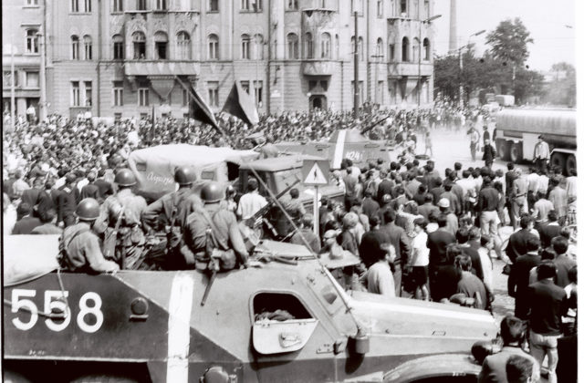 Ústav pamäti národa pripravil prehliadkovú trasu aj výstavu k výročiu okupácie (video+foto)