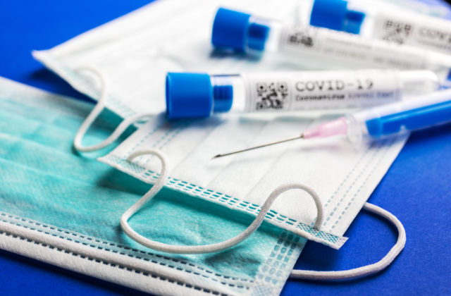 Peniaze určené na nákup pandemických ochranných pomôcok chcú využiť inak, najmä na dofinancovanie energií