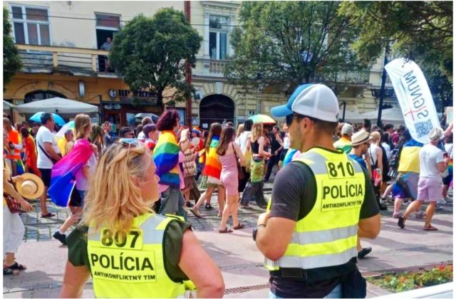 Polícia musela zasahovať na košickom Pride, priebeh festivalu bol napriek tomu pokojný a bez zranení