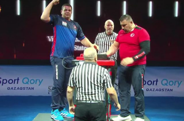 Slovensko má majstra sveta v pretláčaní rukou, Spusta získal zlato v kategórii masters (video+foto)