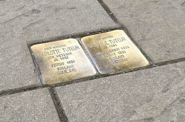 V Spišskej Novej Vsi osadia prvé kamene zmiznutých, budú pripomínať obete nacizmu a násilie spáchané na Židoch (foto)