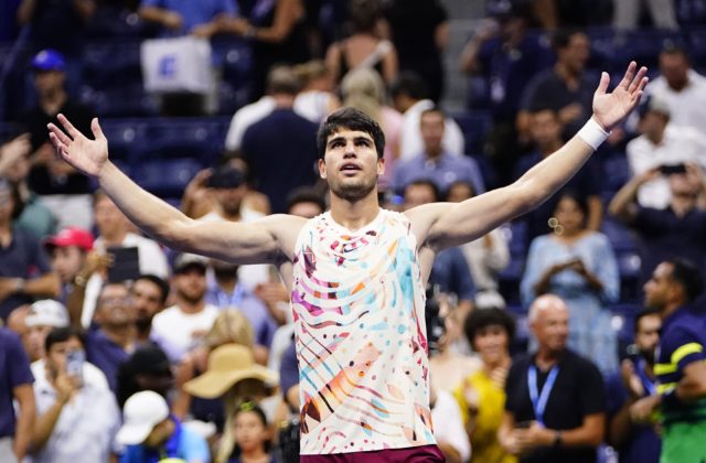 Obhajca titulu Alcaraz  je už v semifinále US Open, o trofej by si rád zahral proti Djokovičovi (video)