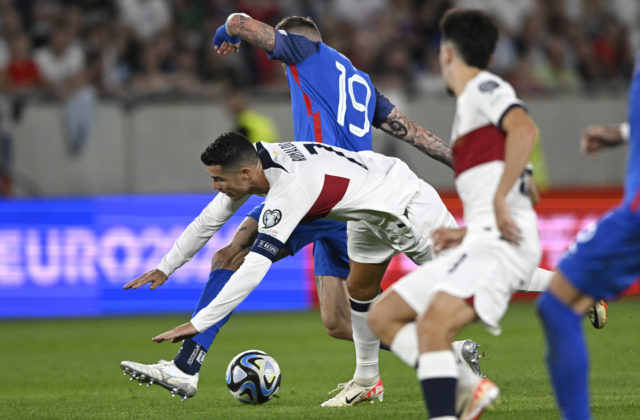 Slováci sa tešia na zápas proti Ronaldovi v Porte. Máme na to potrápiť favorita, hovorí Lobotka