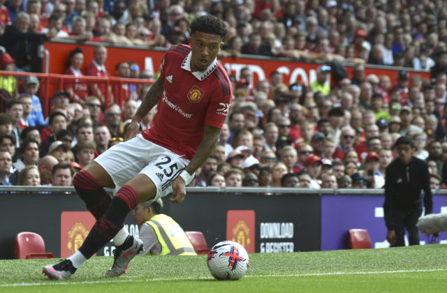 Neposlušný útočník Sancho si už možno nezahrá v Manchester United, prestal trénovať aj so spoluhráčmi