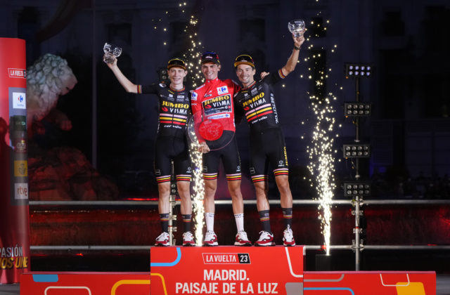 Jumbo-Visma ovládol všetky tohtoročné Grand Tours, Vueltu prekvapivo vyhral Kuss (video+foto)
