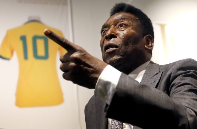 Legendárny Pelé bude mať na Slovensku sochu, odhaliť by ju mohol prísť Ronaldinho či Neymar
