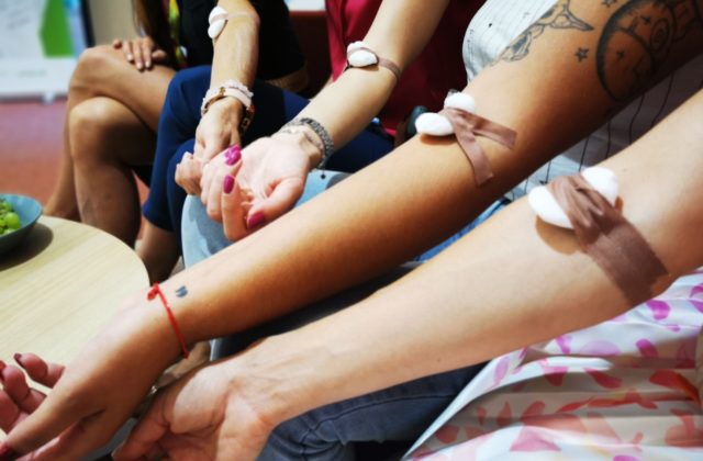 Dobrý pocit i vitamínový balíček: Union odmeňuje darcov krvi! Darcovstva sa dnes zúčastnili aj zamestnanci Unionu priamo v práci