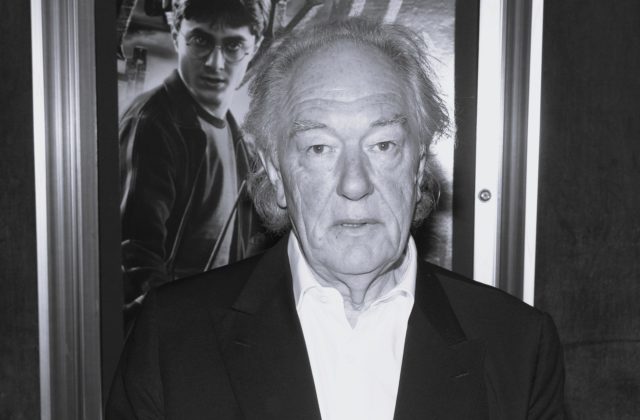 Zomrel Michael Gambon, známy ako Dumbledore z Harry Pottera