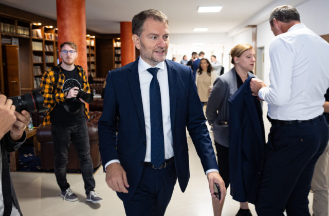 Hnutie OĽaNO a priatelia odmieta volebnú korupciu pomocou fotografie. K úspechu v osadách im mali pomôcť iné faktory