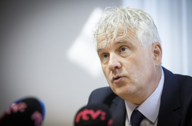 Vo veci znásilnenia detí by nemali existovať žiadne premlčacie lehoty, Mikloško sleduje novelu Trestného zákona s obavami