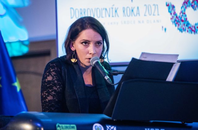 Demokrati odmietajú hoax o Dorote Nvotovej, ktorý šíri aj jeden z poslancov zvolených za SNS