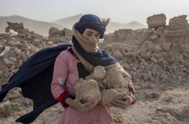 Po týždni zasiahlo Afganistan ďalšie silné zemetrasenie, epicentrum bolo asi 34 kilometrov od mesta Herat