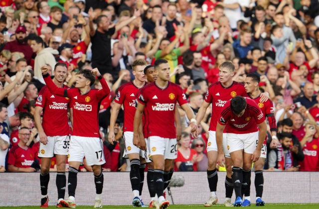 Katarský bankár nakoniec nekúpi Manchester United, ďalším záujemcom na rade je Ineos