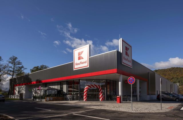 V regióne Podpoľania vyrástol nový Kaufland, reťazec svoju 79. predajňu otvoril v Detve