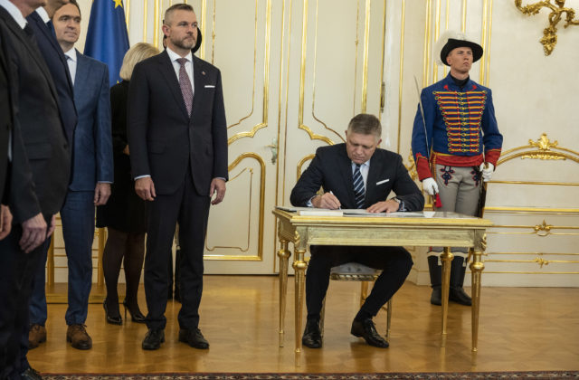 Nová vláda Fica by mohla získať dôveru parlamentu v polovici novembra, tvrdí Pellegrini a chystá aj zvolanie schôdze (video)