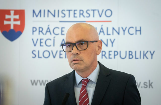 Ústredie práce a sociálnych vecí bude mať nového šéfa, kandidoval za Hlas-SD