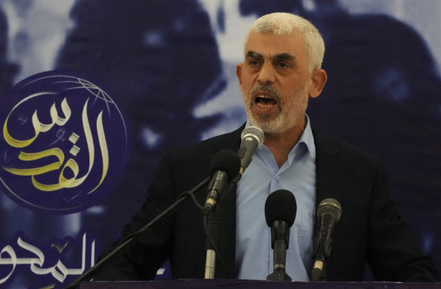 Vodca Hamasu v Pásme Gazy bol obkľúčený v bunkri, potvrdil izraelský minister obrany